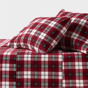 Threshold King Holiday Flannel Sheet Set Red Plaid